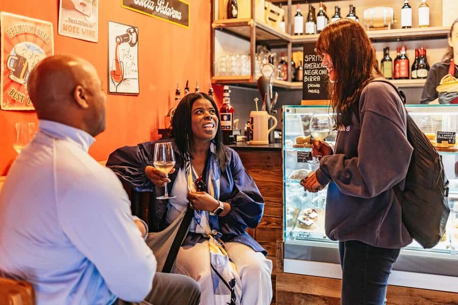 Venice: Rialto Market Food and Wine Lunchtime Tour - Rialto Market: the timing issue you need to know