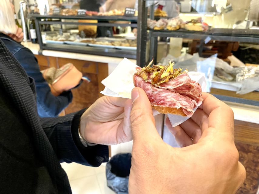Venice: Street Food Tour with a Local Guide and Tastings - Key points at a glance