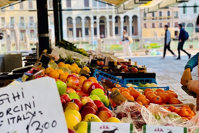 Venice Street Food Tour with Local Guide with Local Food Market Visit - Seeing the Rialto Market in about 30 minutes