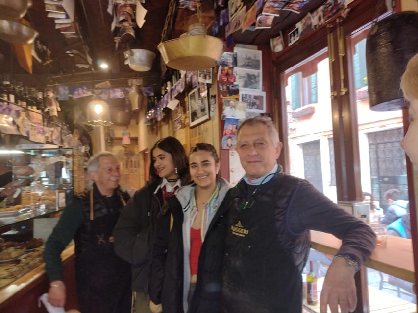 Venice: Sunset Walking Tour with Food and Wine Tastings - Starting near the clock and fountain