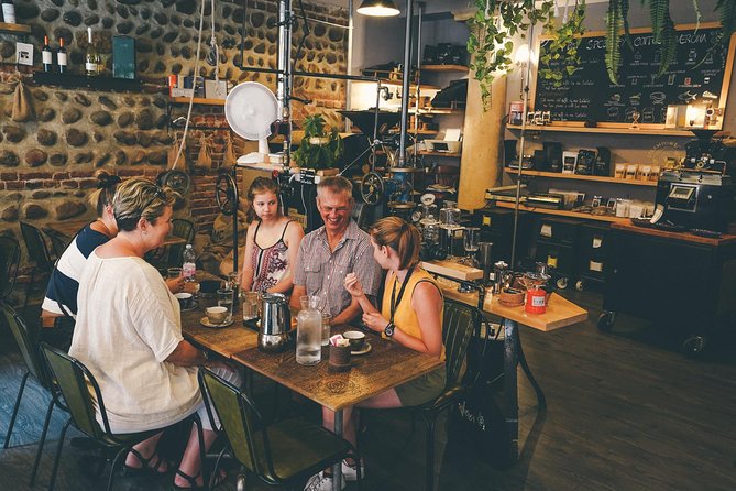 Verona All in one: Food Walking Tour, Lunch & Wine - The wine shop tasting and small pairings