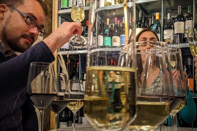 Vidavivida Wine Journey Food and Culture Tour in Barcelona - The value of a small group and a local guide