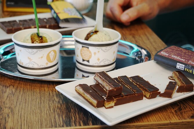 Vienna Coffee, Cake & Pastries Tour with Local Stories - Small group or private tour?