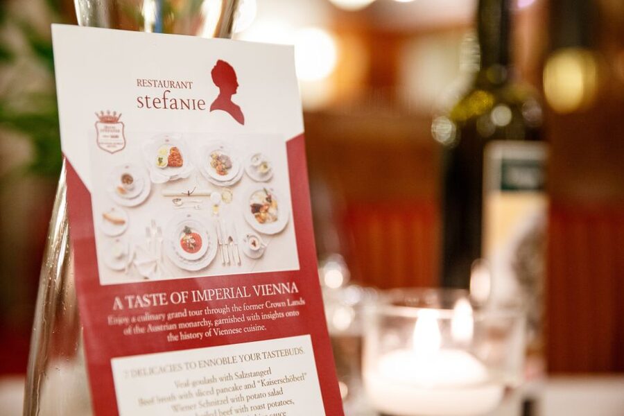 Vienna: Culinary Experience at Restaurant Stefanie - Boiled beef with two traditional sauces