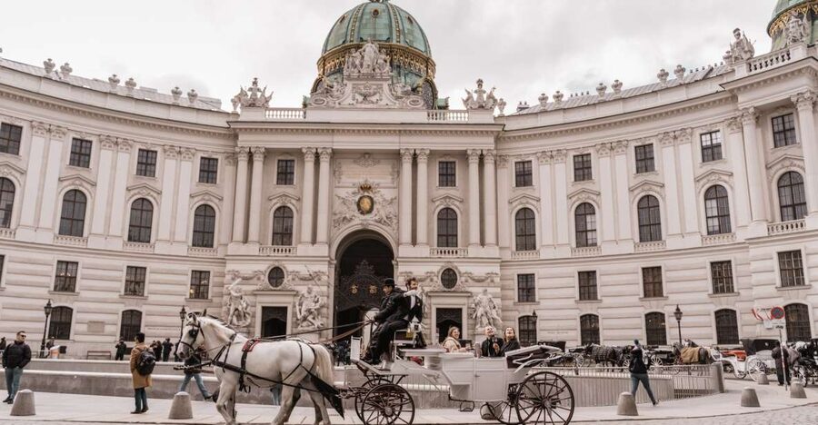 Vienna: Culinary Horse-Drawn Carriage Experience - Key Points To Know Before You Book