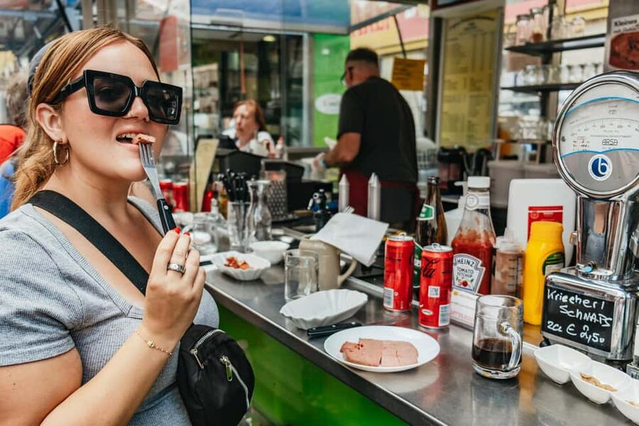Vienna: Guided Foodie Walking Tour with Tastings and Coffee - Brunnenmarkt and the pleasures of a local market