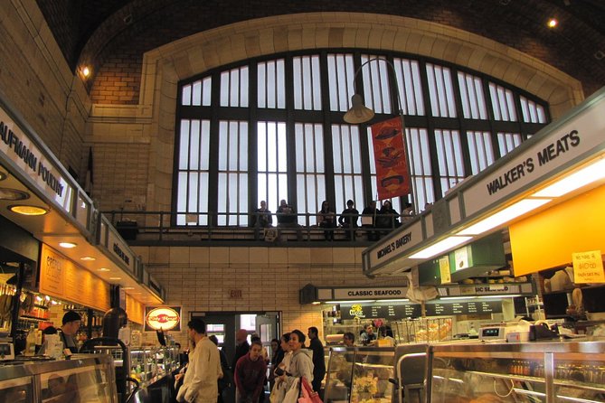 West Side Market Food Tour - Meeting your guide at Market Square Park
