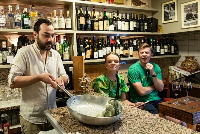 Winner 2025 Florence Sunset Food & Wine Tour by Eating Europe - Starting with Prosecco in Piazza Santo Spirito