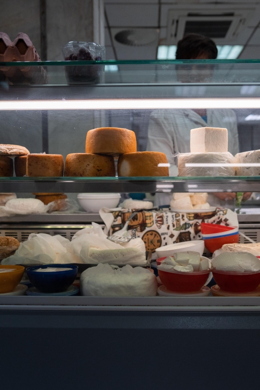 Zagreb: Food Tour with Tastings - Dolac Market: Zagreb’s edible meeting place